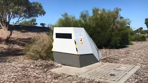 Anyone noticed the new odd-looking speed cameras around Perth? 📷 This one was snapped on Graham Farmer Freeway (east), before Great Eastern Highway. 🚨Remember - double demerits are in place until Monday, April 2!🚨 📷 Facebook / Revenue Raiser Resistance | ABC Perth