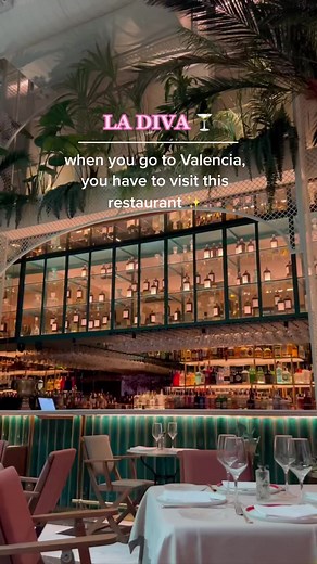 Explore La Diva in Valencia
