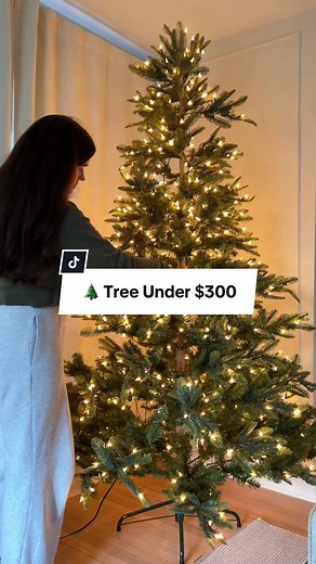 My favorite artificial Christmas tree that I own and love! It looks so realistic and is super easy to set up 🌲 #artificalchristmastree #christmastree #amazonchristmasfinds