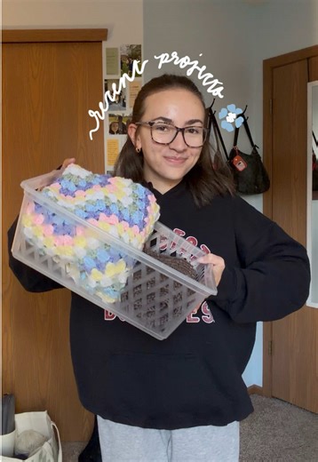 here are some of my newest finished and unfinished projects 🧶✨ what are some projects you are hoping to make in the new year? 🧵🪡 #fyp #trending #wips #crochetersoftiktok #crochetwithme