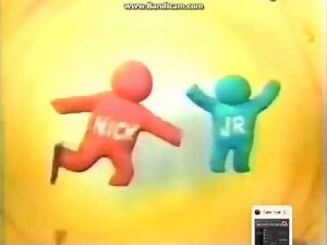 watching a odd nick jr anomaly from 2001