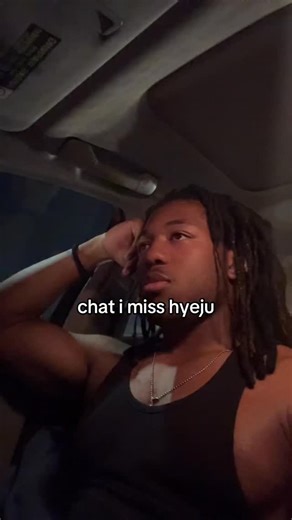 @romehatesparis on Instagram: "like where’s my 12th girl at • • • • • • • • #kpopexplore #loona #romehatesparis"