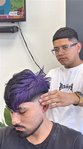 📌BLOQUE DE COLOR MORADO💜Mid fade en V #barberia #paratii #midfade #bloquedecolor #santiagodechile