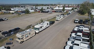RV owners parked on Calgary street granted extension to stay