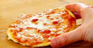 Quick 1-Minute Microwave Pizza Recipe