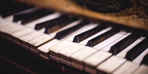 What to Do With Old Musical Instruments | LoadUp