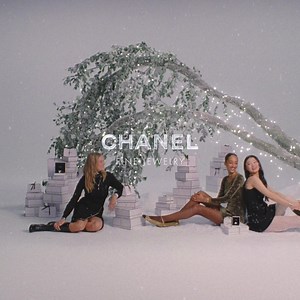 CHANEL is a celebration. Discover a selection of Watches and Fine Jewelry pieces that showcase the sparkling encounter of gold, ceramic and diamonds. Creations with an eternal allure to mark the magic of the moment. Mona Tougaard, Anna Ewers and Yoon Young Bae. Discover on chanel.com/-HOLIDAY_6 | CHANEL