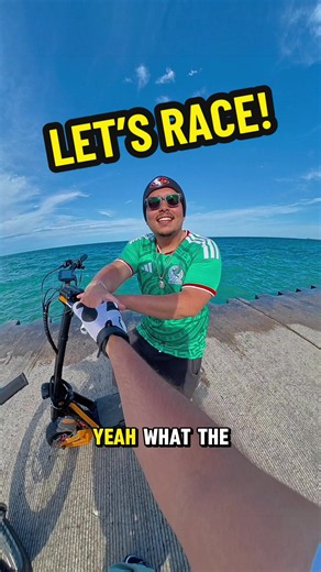 A guy on a scooter wanted to race 😂⚡️ What I didn’t expect was that after the race he told me he already knew who I was from my videos 😭❤️ Still crazy to me when people recognize me out riding. I genuinely appreciate all the support. You guys have completely changed my life and moments like these never get old 🏍️⚡️ . #surron #ebike