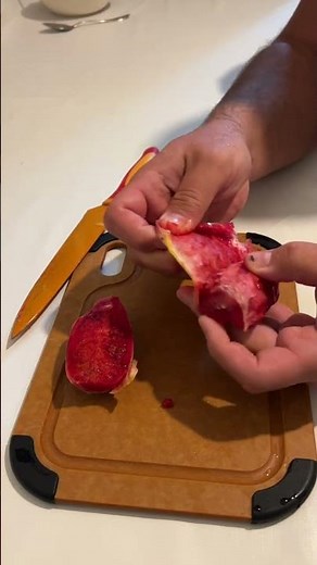 How to Eat Cactus Fruit (Prickly Pear)