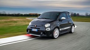 Abarth 695 Esseesse: ecco lo "scorpioncino" limited edition (video)
