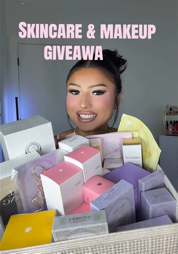 YOU HAVE A CHANCE TO WIN A GIVEAWAY 🫧🫧 All my socials are linked in my bio link💗 ##foryoupage##girls##skincare##makeup##giveaway