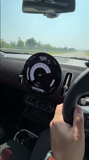 #MINICountryman top speed... #NamasteCar #SUV #CountrymanJCW #Fast #German #MINIIndia