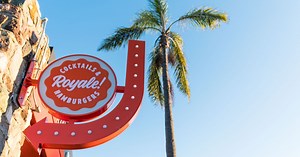 Ocean Beach Has a Groovy New Diner and Cocktail Bar