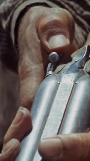 Martin Balsam uses a Double Barreled Coach Shotgun Paul Newman. Hombre (1967). Martin Ritt 📽