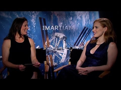 The Martian | Astronaut Tracy Caldwell Dyson Interviews Jessica Chastain [HD] | 20th Century FOX