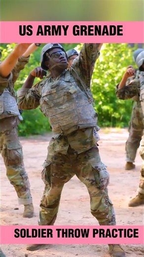 How US Army Soldiers Train with M67 Grenades | Grenade Throw Training