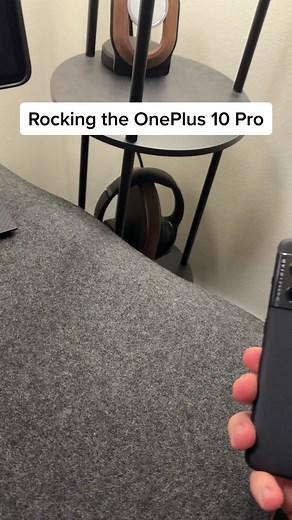 Reviewing the OnePlus 10 Pro Update - Android 13 and Beyond