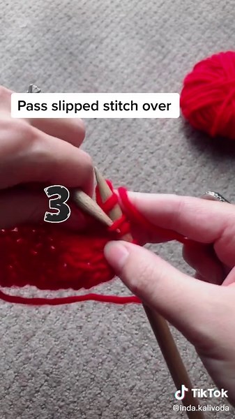Decreasing Stitches: SKPO ➰ #LearnOnTikTok #TikTokPartner #CLF2020TaughtMe #LearnToKnit #KnittingTutorial