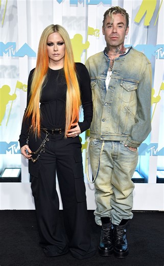 Avril Lavigne’s Ex-Fiancé Mod Sun Addresses Their “Brutal” Breakup