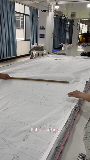 Fabric cutting Customize sportswear, yoga wear.Leggings, bras, tops,shorts,jackets,hoodies,etc.😻OEM/ODM . 👉Follow us on IG@miqiapparel 🔥Custom logo/hang tag/wash label/package... 🥰One-stop customize service&Experienced production team 💥Fast production&global shipping 📍Visit our website linktr.ee/MIQIApparel or DM🔥for more details of customization #miqiapparel #activewear #garmentmanufacturer #garmentmanufacturing #clothingmanufacturer #Apparelmanufacturers #apparelmanufacturer #apparelsou