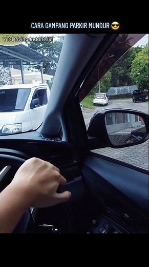 Tutorial Singkat Parkir Mundur dengan Innova Reborn!