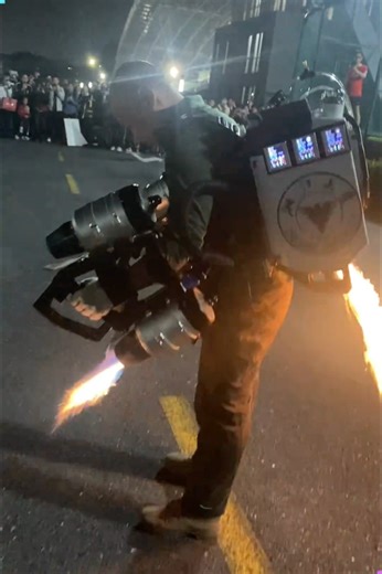 Jetpacks Take Flight: The Future of Personal Air Travel! 🚀 #jetpacks #personalairtravel #futureoftransportation #aviationtech #flyingcars | Creative Inspiration For You