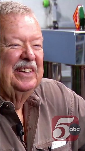 Minneapolis’ historic 19 Bar reopening