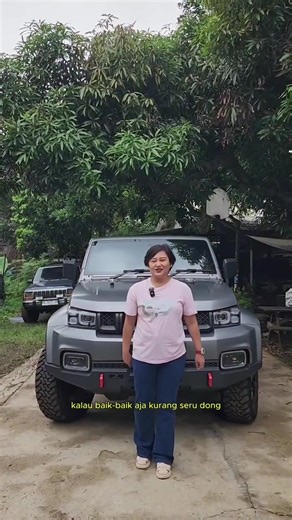 The only BAIC BJ40 in Indonesia modified like this. Hard top replaced with canvas, doors swapped for true off-road style. Now the question is—can your car handle an extreme modification like this? #baicbali #baicbj40 #jeep #overland #offroad4x4