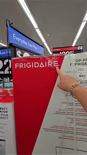 $499 FRIGIDAIRE REFRIGERATOR FOR JUST $50🥶💰#walmartfinds #clearance #reselling #crazydeals #short