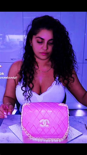 #chanel #tiktoktrend #cake #pink #handbagcake | Karamel Candy