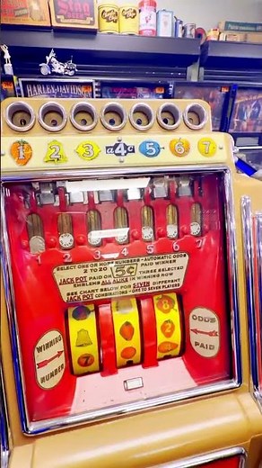 Vintage & Antique Slot Machines at Pot of Gold Auctions 🎰
