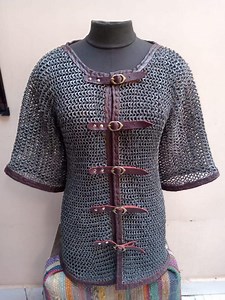 Lightweight Aluminum Chainmail Shirt – Flat Riveted 10mm Grey Mail Armor for LARP, Cosplay, or Reenactment - Etsy