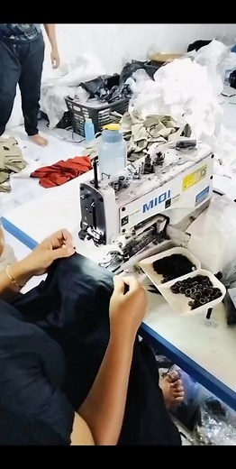 an extraordinary skilled and astute sewing machine operator� | Bakol Basreng