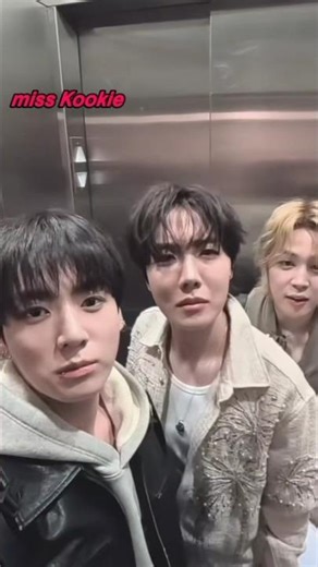 JK PROMOVENDO ´´SWIM`` E UM FLASH MOB DENTRO DO ELEVADOR (pelo menos tentando kkk) #btscomeback