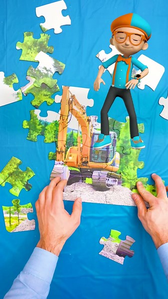 Is it an Excavator or a Tractor? #blippi #puzzle