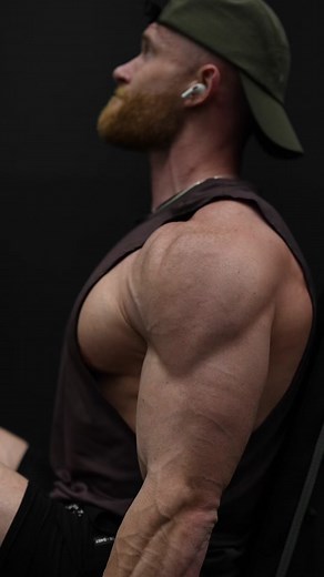Full Shoulder Workout to Build Strong Delts