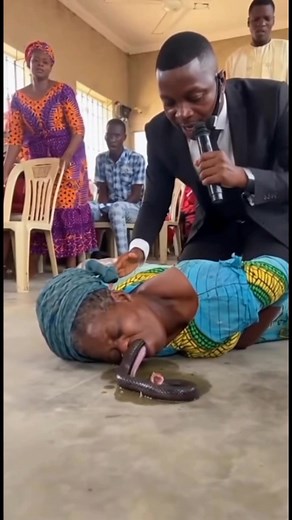 Did she just vomit a snake | Bennys Blog