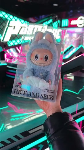 💎100% Authentic POP MART release •📦 Blind boxed with surprise character 🎁Each Full and single Boxes is 👇⭐️ ✅ 100% Authentic POPMART 📦 Brand-new in sealed blind box (unless noted) 🌍 Ships worldwide from Florida 📲 Order now via WhatsApp: 1 (818) 813-6436 📍Where to find: at blindboxpixel! • #Labubu • #TheMonsters • #PopMart • #ArtToy • #DesignerToy • #Collectibles • #BlindBox • #Unboxing • #LabubuCollector • #LabubuFan • #KasingLung • #PopMartOfficial • #ToyCollection • #RareToys • #Limited