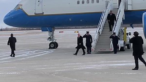 AIR FORCE TWO has landed at MBS International Airport in Saginaw County, MI. We’re headed to the Vice President’s “Workers for Trump” rally now in Saginaw. | ABC12 News