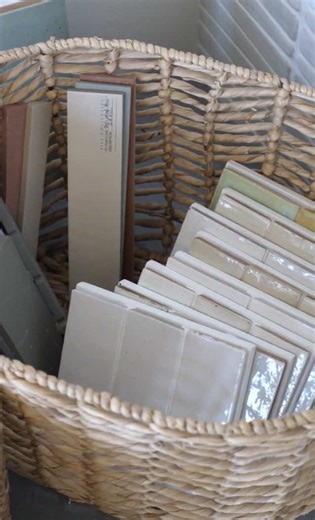 We have some gorgeous new arrivals in the studio, and we are already loving how they layer into our existing collections. Each piece was chosen for its texture, tone, and versatility, making them easy to design with and even better to live with. These are the kinds of materials that quietly elevate a space and hold up beautifully over time. Come see them in person and explore what’s new. 🤍