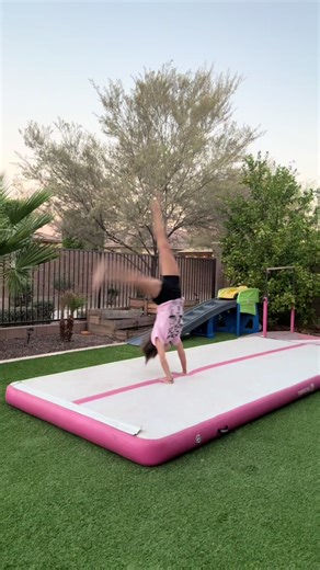 hahaha the end - owner 1 #tumbling #tumble #gymnastics #acro #tricks #dancetricks #acrobatics #acrobat #gymnast #flexibility #flexible #flip #sailorsong #spookyseason #sunset #spookyszn #dancetricks #flipping #bendy #bend #foryoupage #4you #forupage #foryou #4you #fyp #fy
