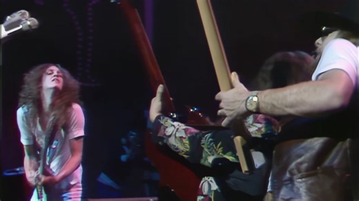 【4K双语字幕】Lynyrd Skynyrd - Freebird (The Old Grey Whistle Test 1975)