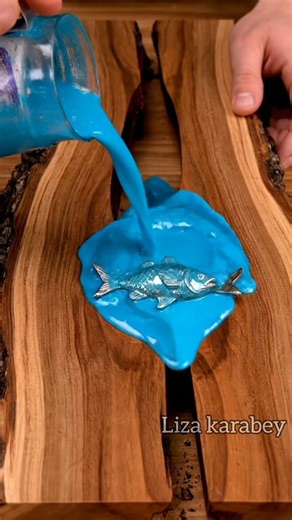 Making a miniature ocean... inside wood 🌊🐟" ya "You won't believe how this fish was made!