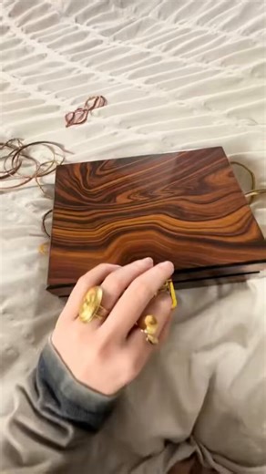 People are ditching sleek laptops for DIY ‘cyberdecks’Custom mini computers built with Raspberry Pi — often inside bags, boxes and vintage casesMost run Linux and can be used for coding, writing or simple gaming