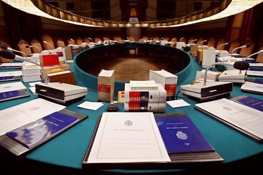 AM o PM: ¿Qué se usa para las 12 del mediodía según la RAE?