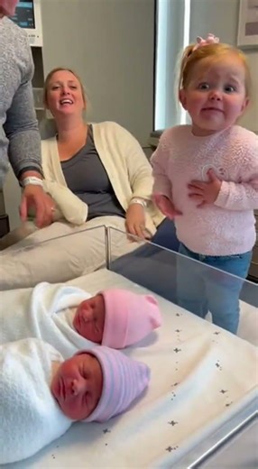 This Hospital Scene Was Pure Chaos 😆”#HospitalVibes #ToddlerVoices #FamilyLaughs #ViralNow