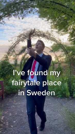 Exploring Tjolöholm Castle: My Favorite Spot in Sweden