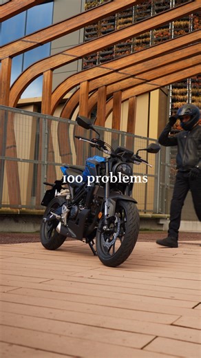 100 problemi risolti ruotando il polso #Honda #CB125R #MotoVibes #FYP