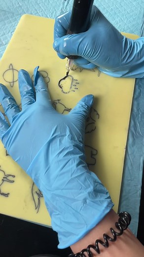 Draw a rain#tattoo #tattooartist #wormholetattoo #tattooideas #tattoomachine #tattooapprentice #foryou #fyp
