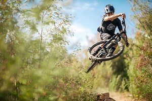 [Video] Gaetan Vigé slaying on Commencal's Meta HT AM